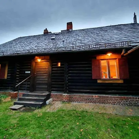 Dom wakacyjny Alexandrowka Wohnen Im Unesco Weltkulturerbe Haus